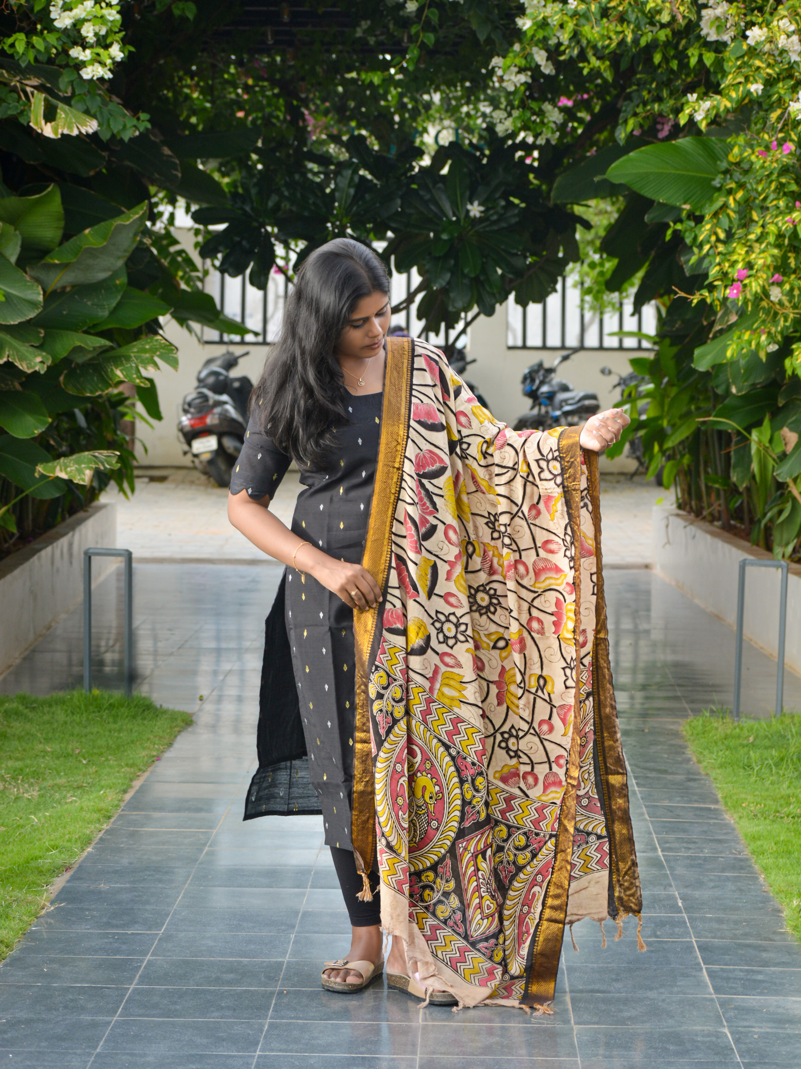 Black Raw Silk Kurti with Kalamkari Dupatta Set - Image 2